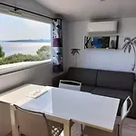 Mobil Avec Vue Exceptionnelle * Saint-Raphaël